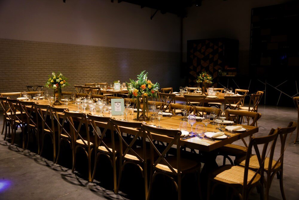 שולחן אורחים באולם בפ"ת